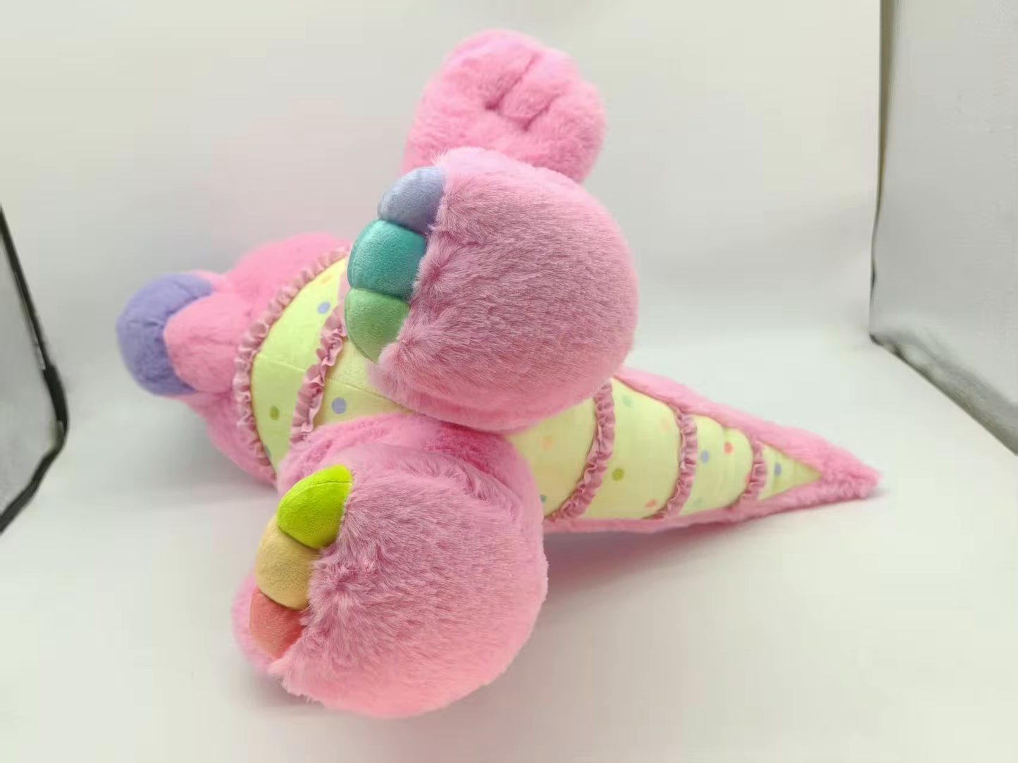 Confetti the Giraffatitan